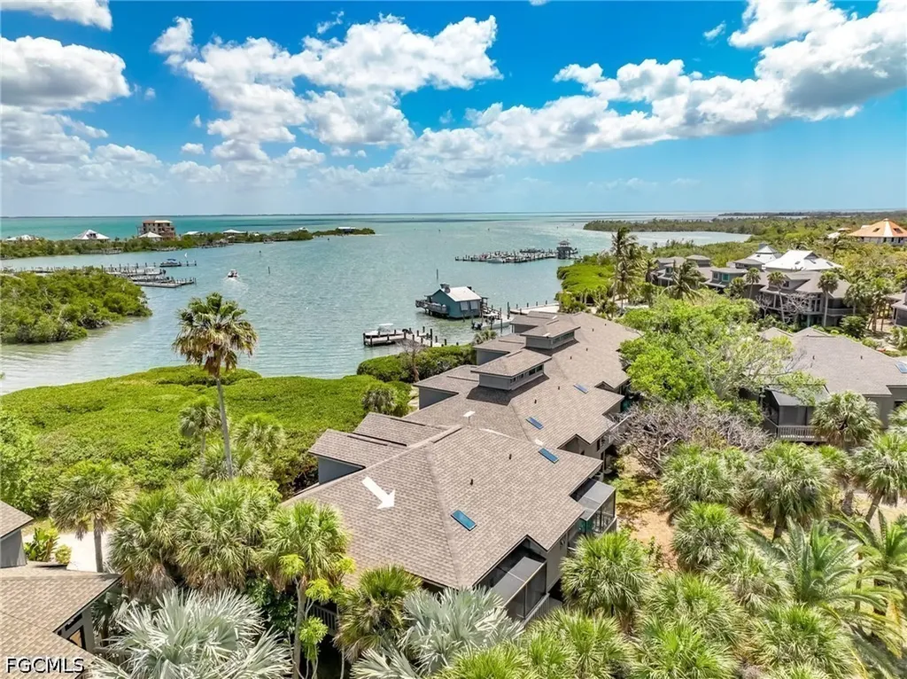 4580 Oyster Shell Dr & 370 Townhouse Lane Upper Captiva FL 33924