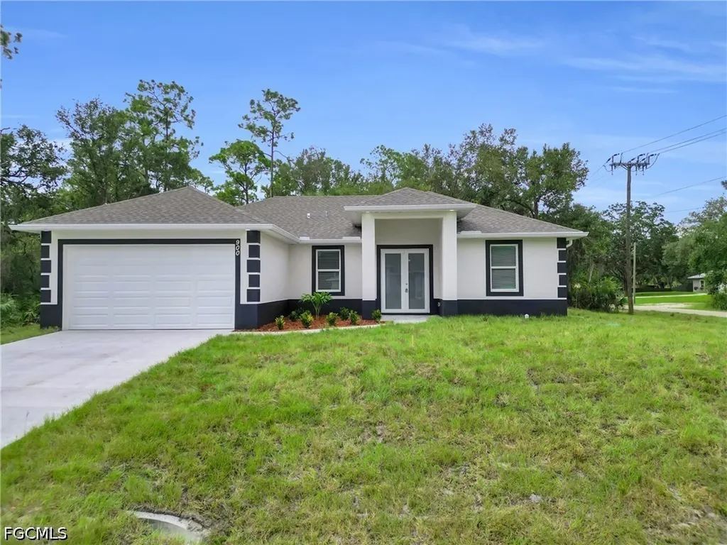 814 Lake Avenue Lehigh Acres FL 33972