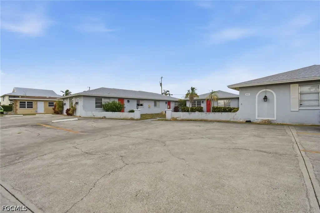 4015 SE 19th Avenue Cape Coral FL 33904