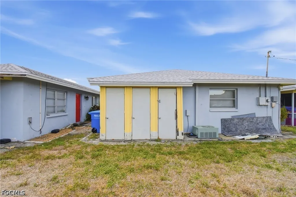 4015 SE 19th Avenue Cape Coral FL 33904