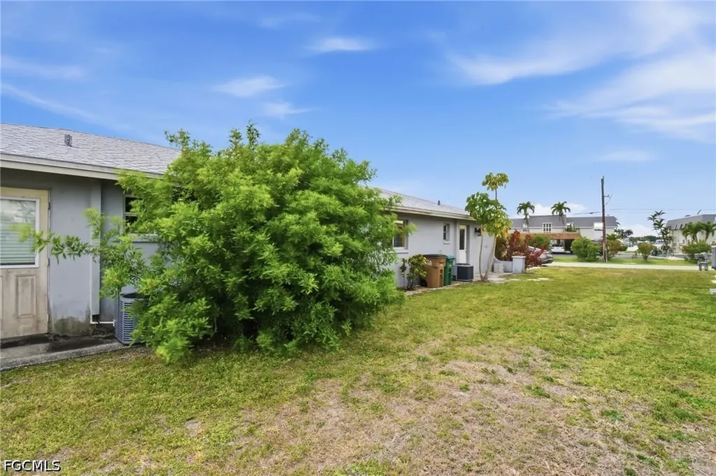 4015 SE 19th Avenue Cape Coral FL 33904