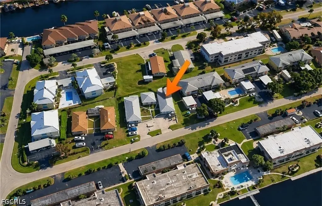 4015 SE 19th Avenue Cape Coral FL 33904
