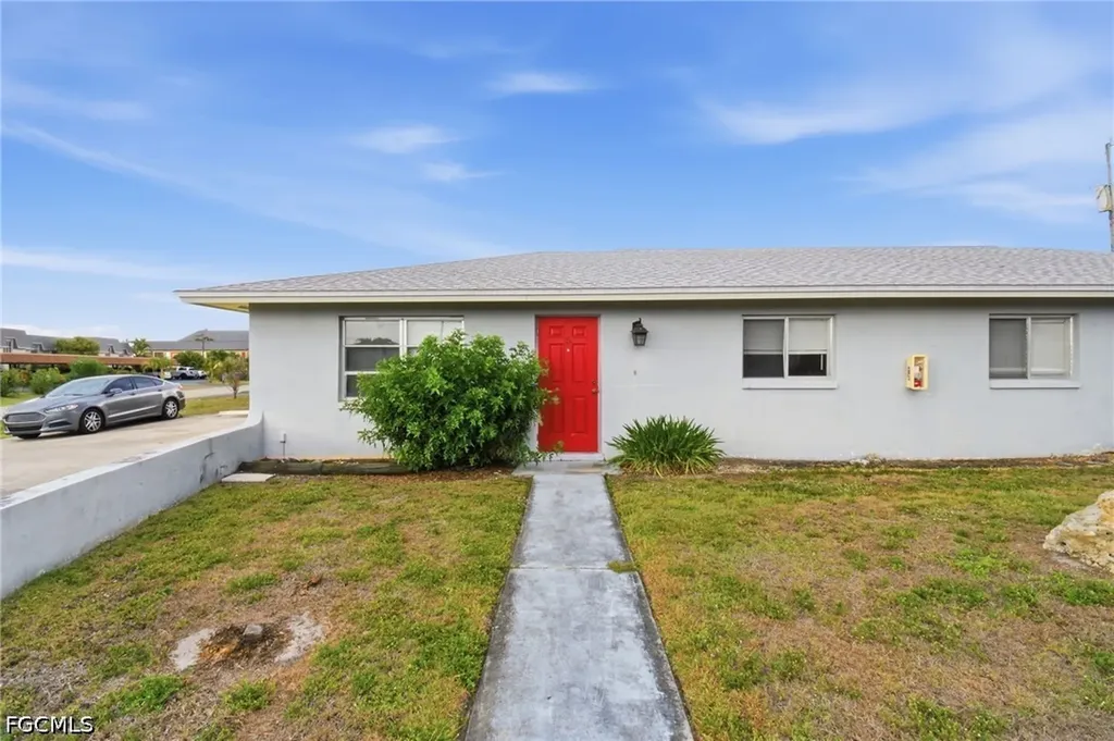4015 SE 19th Avenue Cape Coral FL 33904