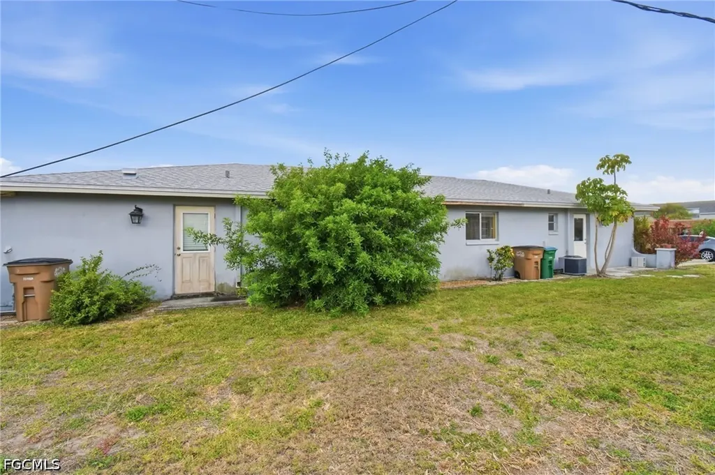 4015 SE 19th Avenue Cape Coral FL 33904