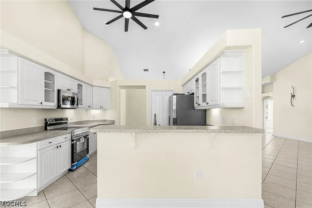 423 SE 17th Terrace Cape Coral FL 33990
