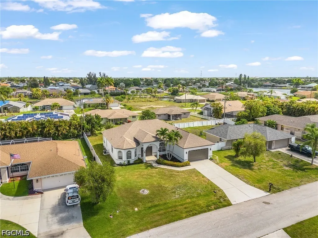 423 SE 17th Terrace Cape Coral FL 33990