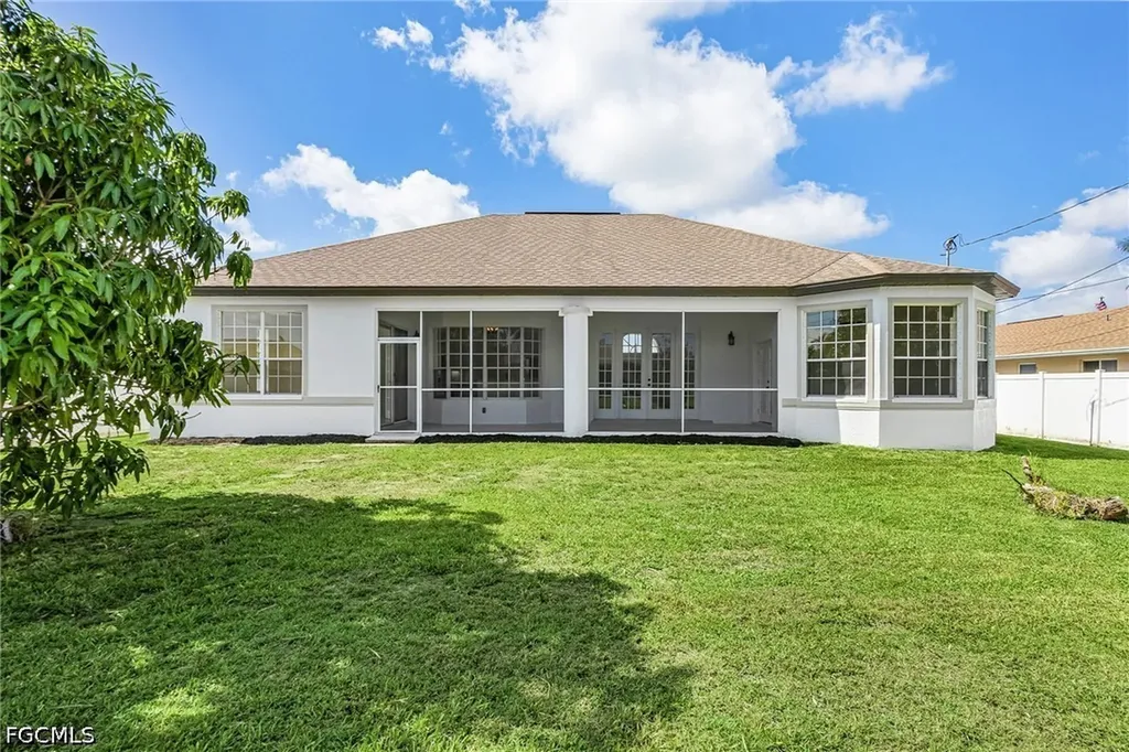 423 SE 17th Terrace Cape Coral FL 33990