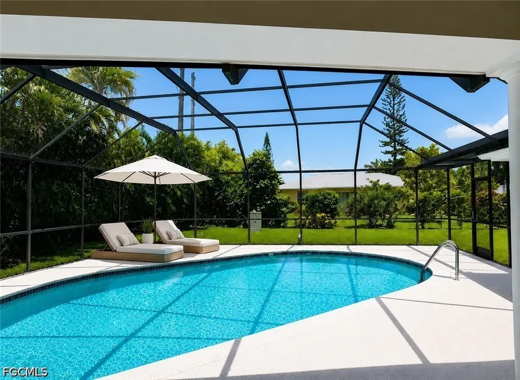 4479 Lakewood Boulevard Naples FL 34112