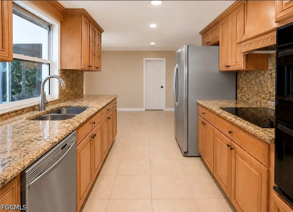 4479 Lakewood Boulevard Naples FL 34112