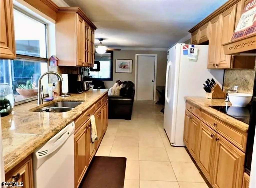 4479 Lakewood Boulevard Naples FL 34112