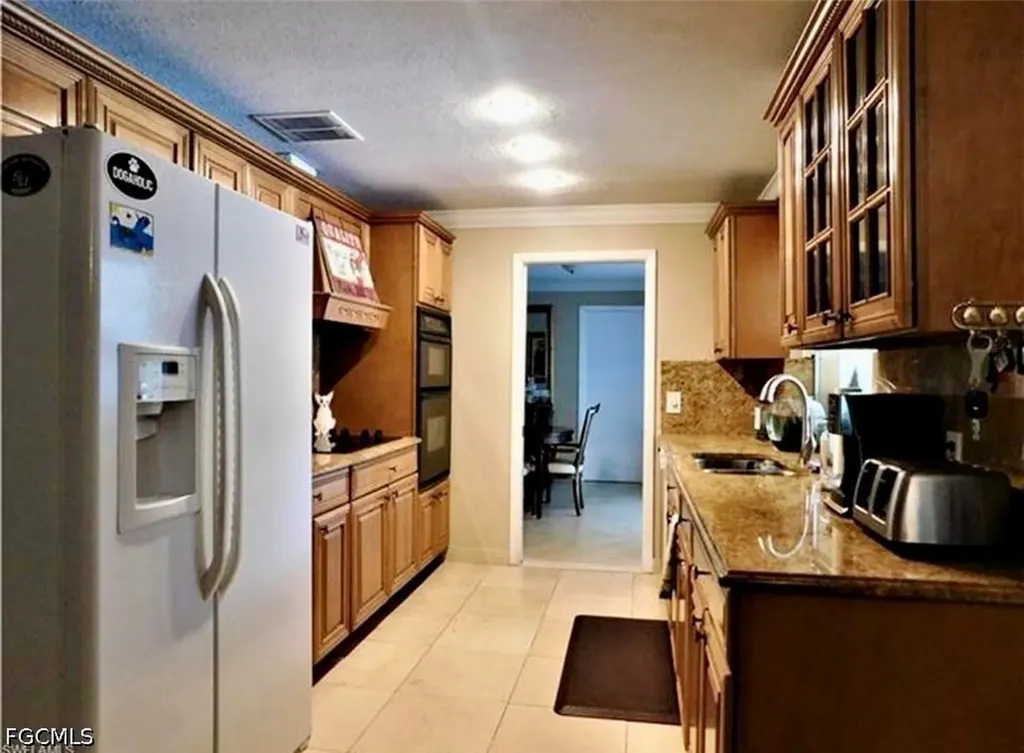 4479 Lakewood Boulevard Naples FL 34112