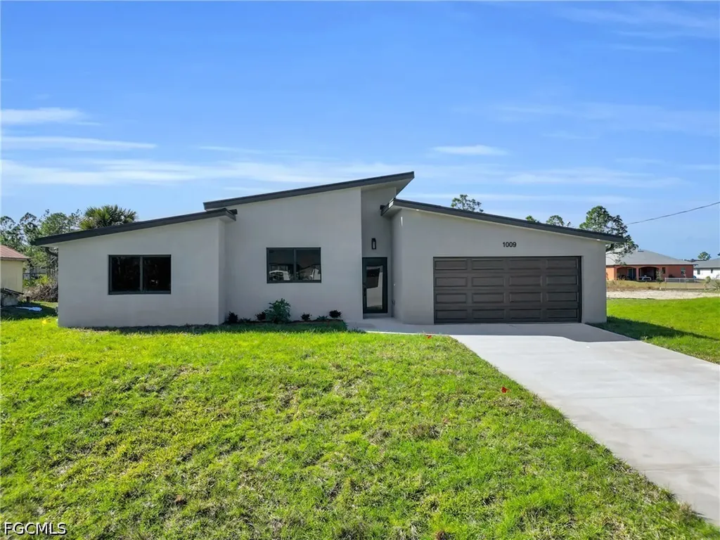 1009 State Avenue Lehigh Acres FL 33972