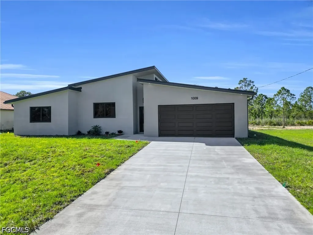 1009 State Avenue Lehigh Acres FL 33972