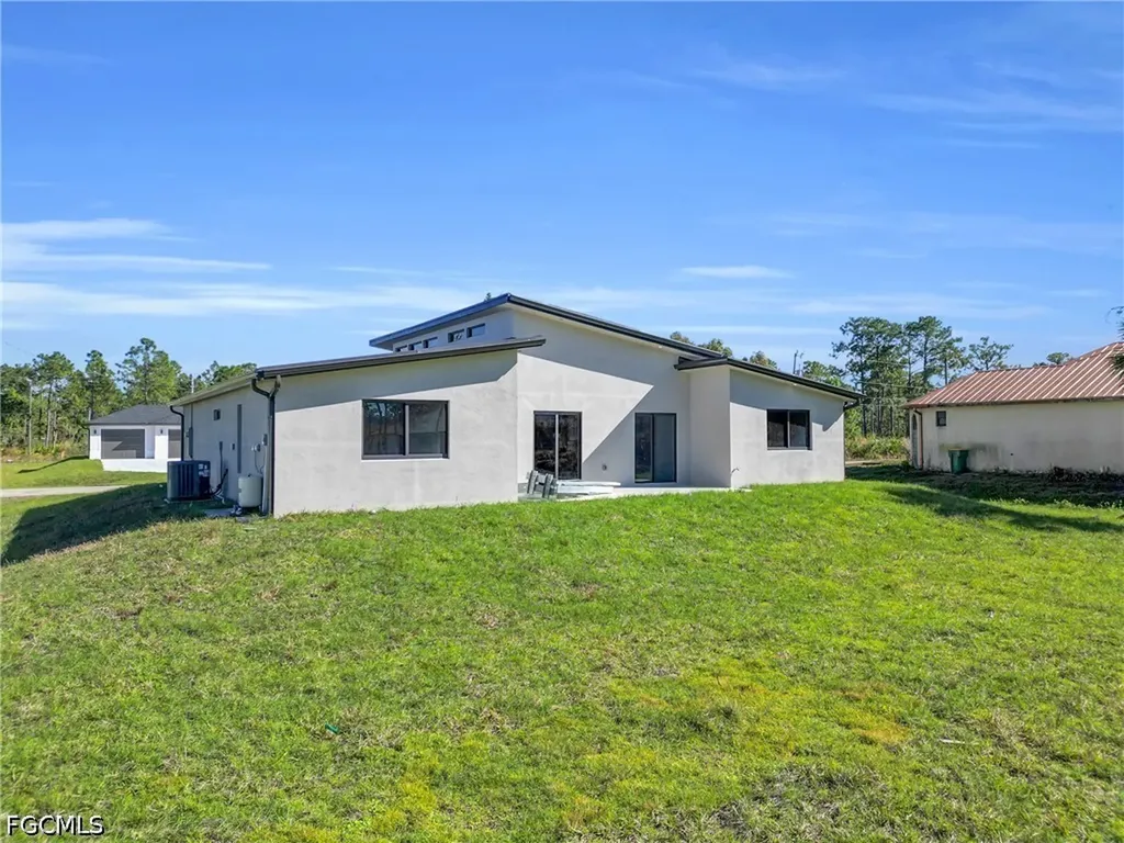 1009 State Avenue Lehigh Acres FL 33972