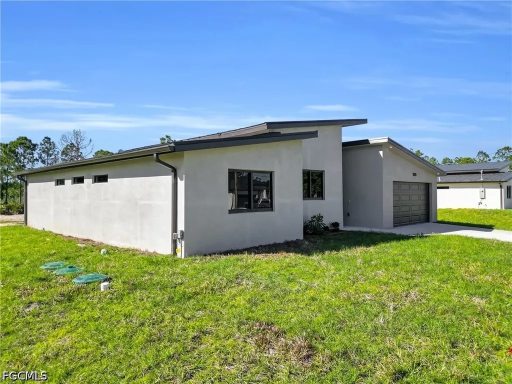 1009 State Avenue Lehigh Acres FL 33972