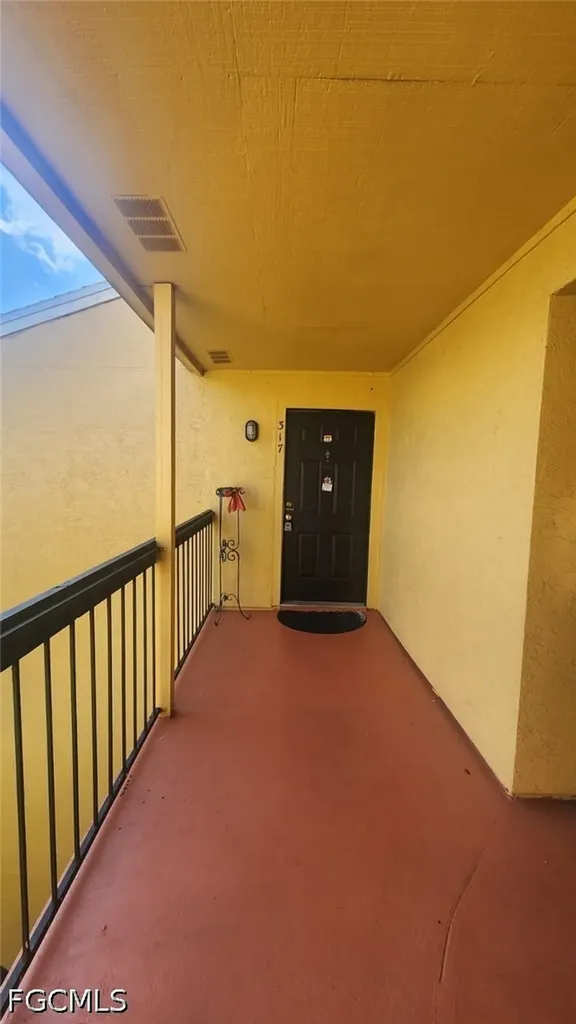 2845 Winkler Avenue Fort Myers FL 33916