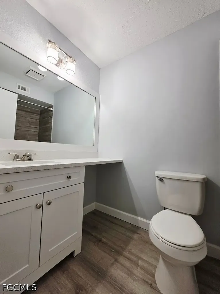 2845 Winkler Avenue Fort Myers FL 33916