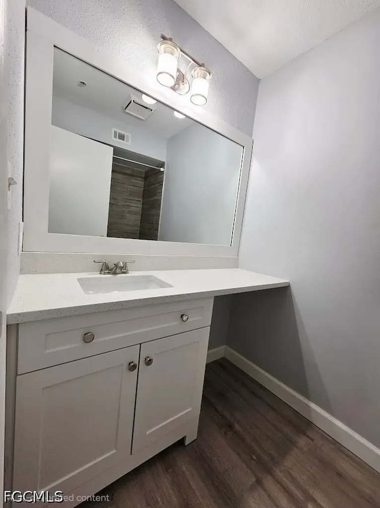 2845 Winkler Avenue Fort Myers FL 33916