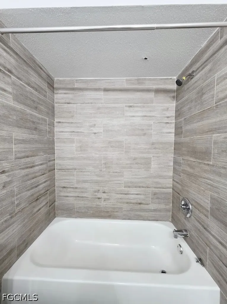 2845 Winkler Avenue Fort Myers FL 33916