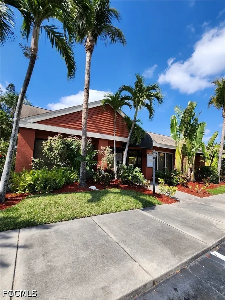 2845 Winkler Avenue Fort Myers FL 33916