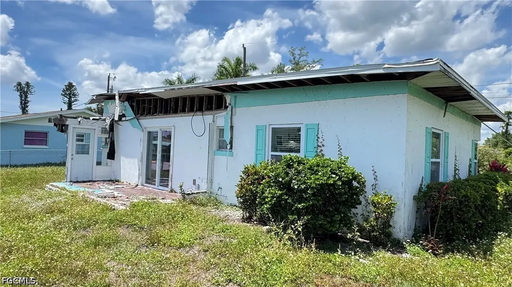 8140 Cleaves Road North Fort Myers FL 33903