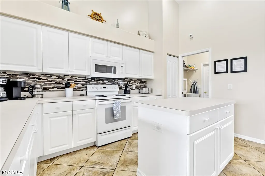 1809 Savona Parkway Cape Coral FL 33904
