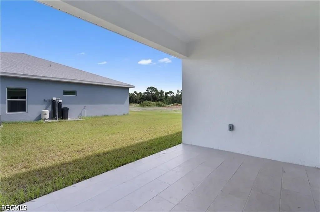 704 Broadway Avenue Lehigh Acres FL 33972