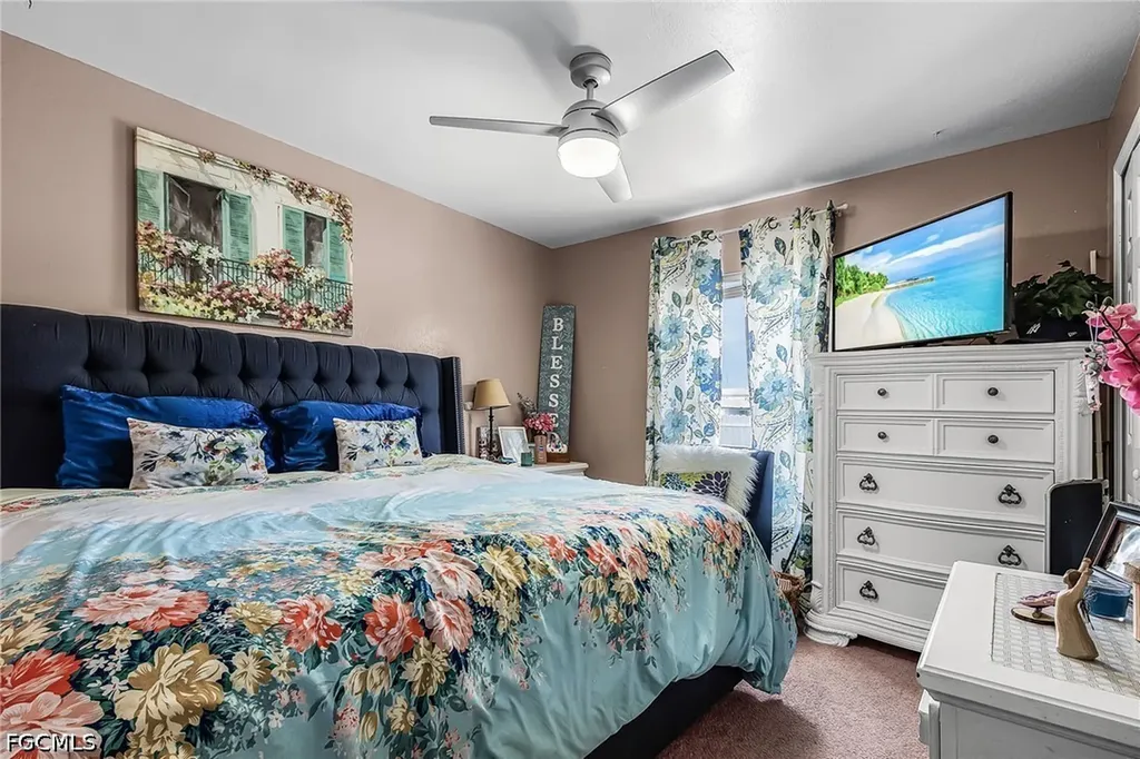 2216 NE 7th Place Cape Coral FL 33909