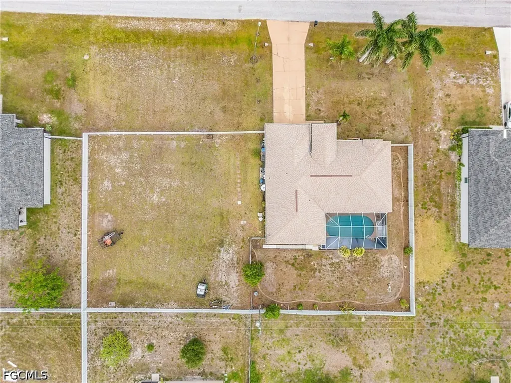 2216 NE 7th Place Cape Coral FL 33909