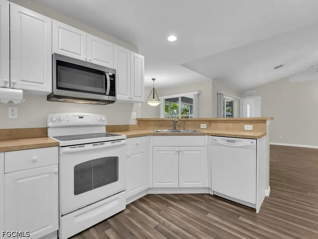3626 NE 13th Avenue Cape Coral FL 33909