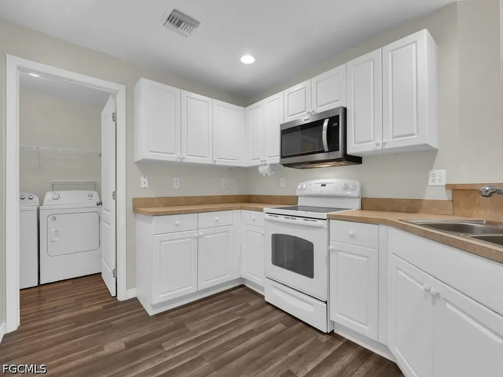 3626 NE 13th Avenue Cape Coral FL 33909
