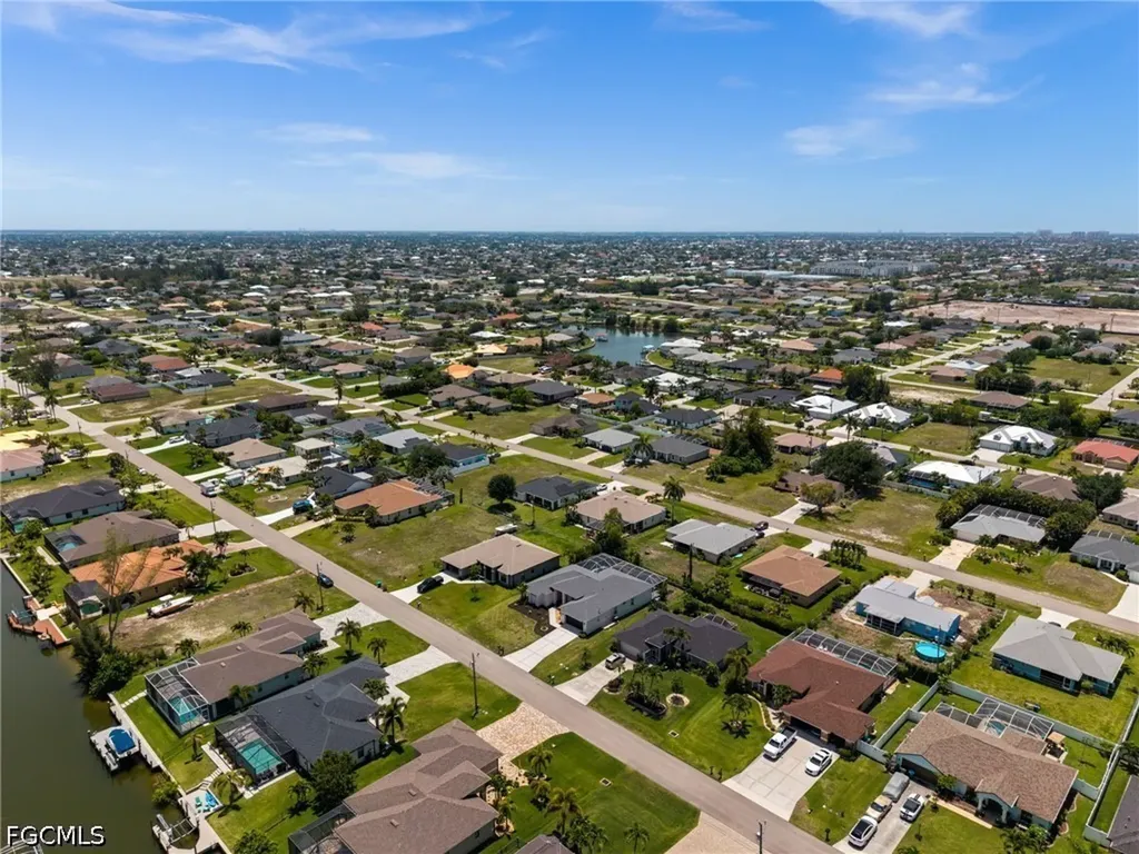 1820 SW 29th Terrace Cape Coral FL 33914