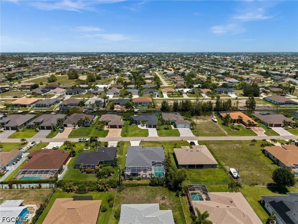 1820 SW 29th Terrace Cape Coral FL 33914