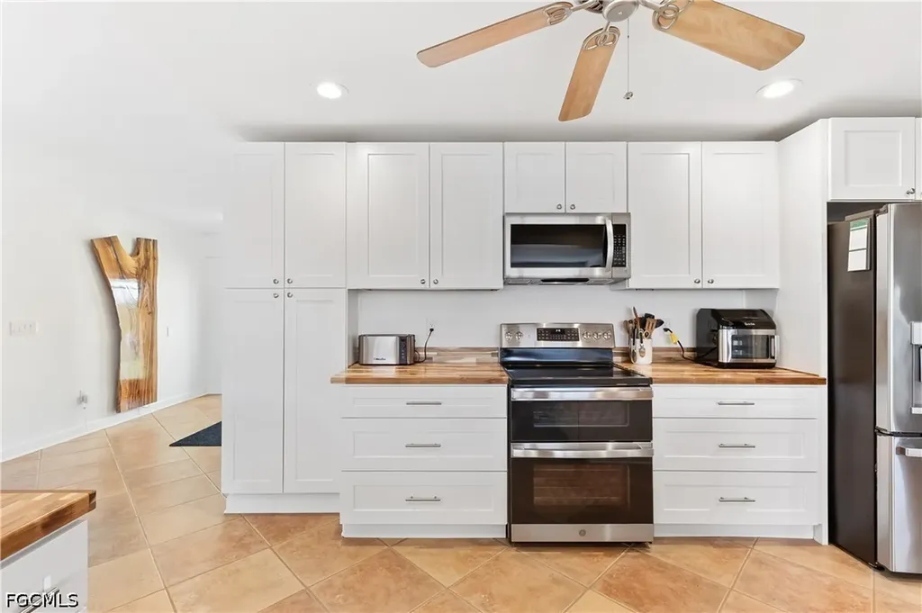 5654 Natoma Drive Fort Myers FL 33919