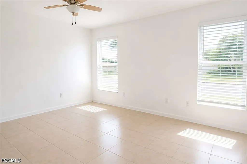 4714 Skyline Boulevard Cape Coral FL 33914