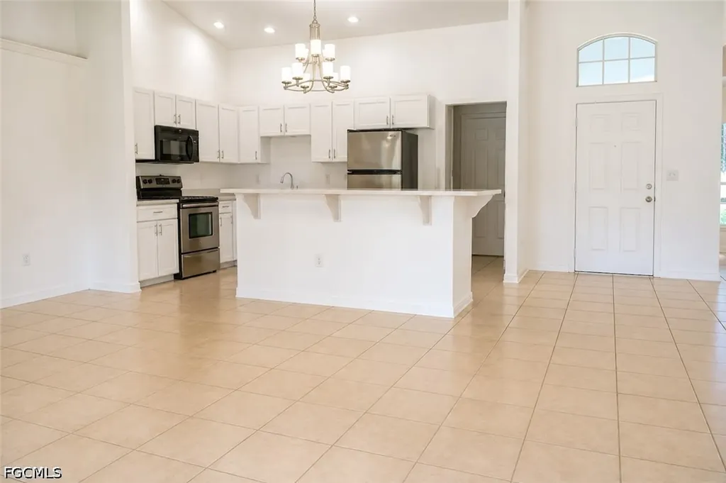 4714 Skyline Boulevard Cape Coral FL 33914