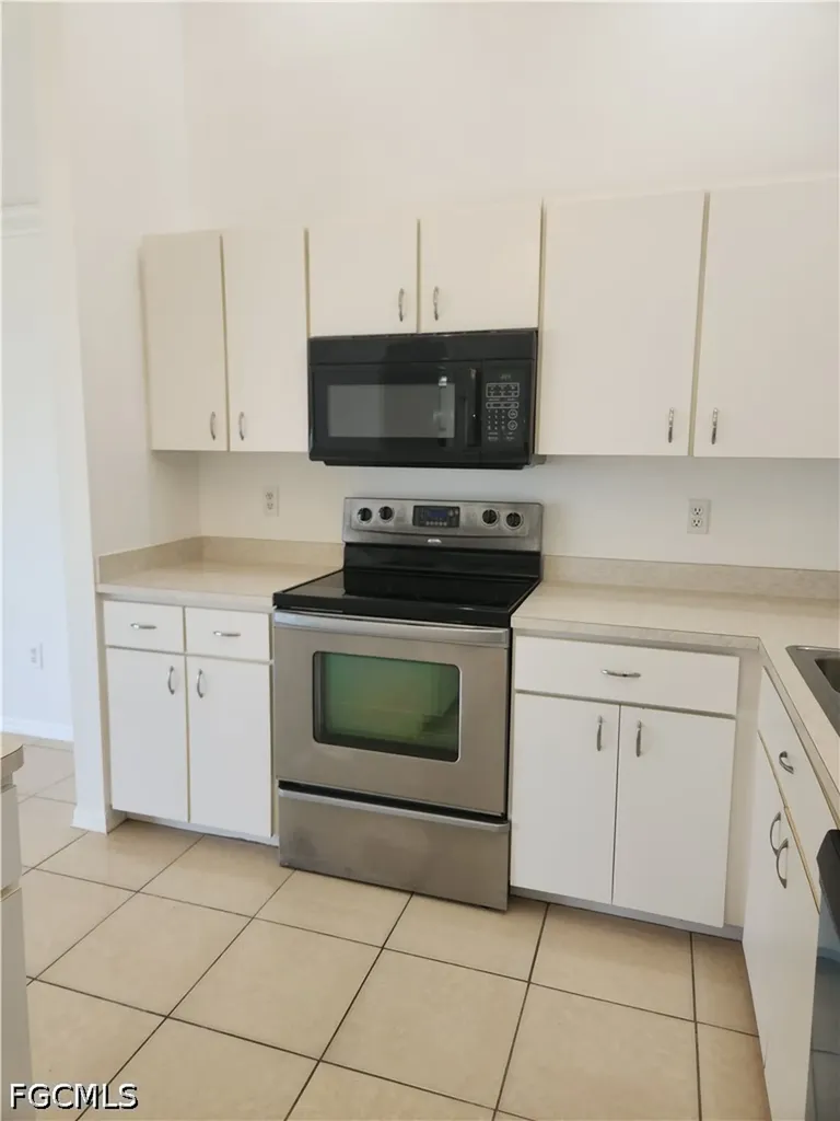 4714 Skyline Boulevard Cape Coral FL 33914
