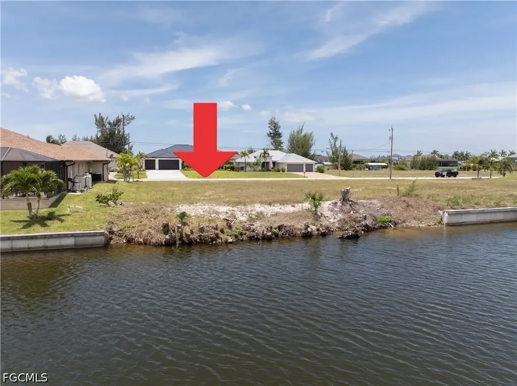 1637 NW 39th Avenue Cape Coral FL 33993