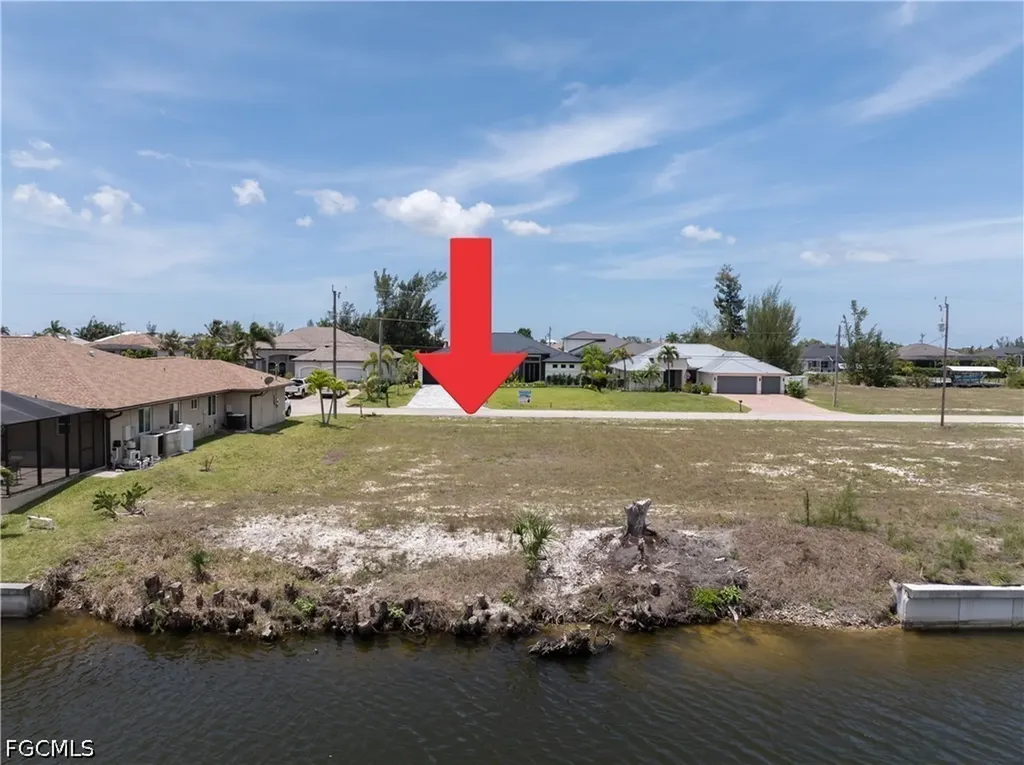 1637 NW 39th Avenue Cape Coral FL 33993