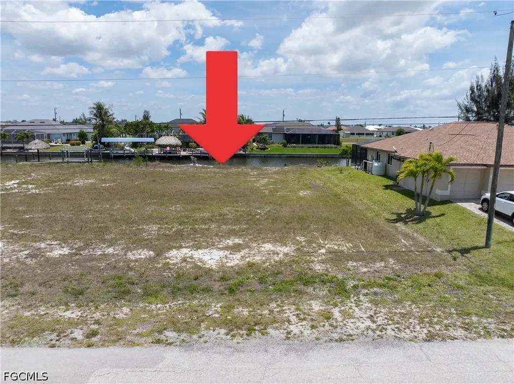 1637 NW 39th Avenue Cape Coral FL 33993