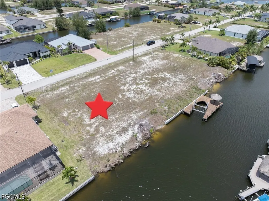 1637 NW 39th Avenue Cape Coral FL 33993