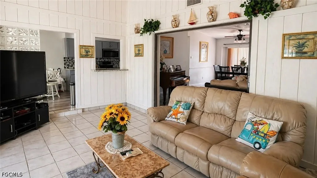 145 SE 32nd Street Cape Coral FL 33904