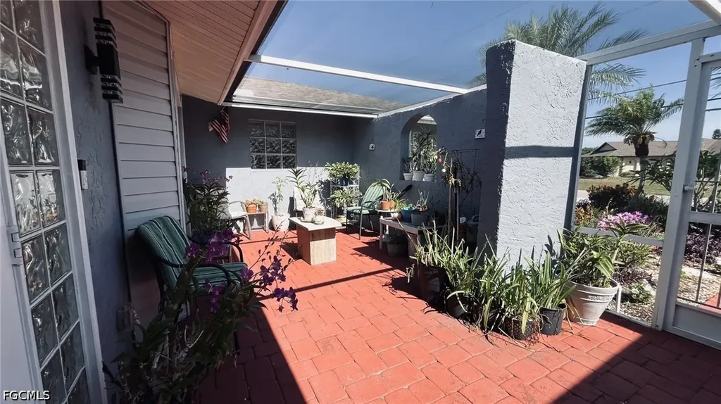 145 SE 32nd Street Cape Coral FL 33904