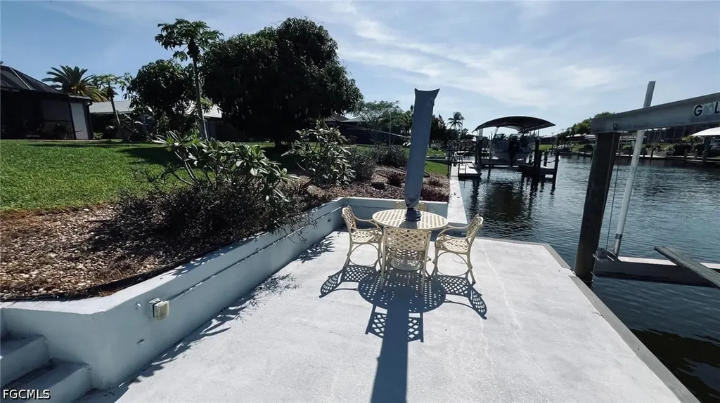 145 SE 32nd Street Cape Coral FL 33904