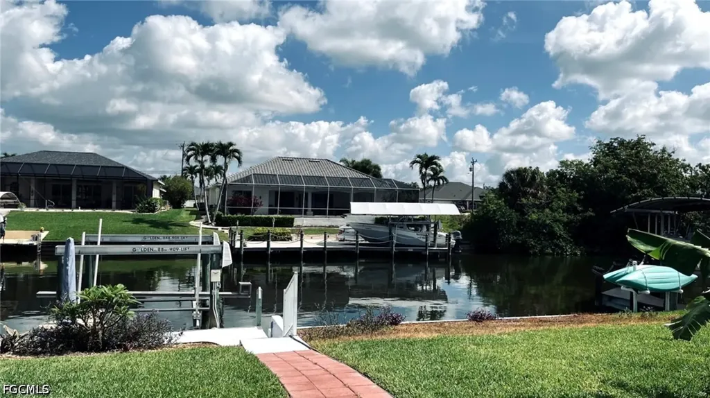 145 SE 32nd Street Cape Coral FL 33904
