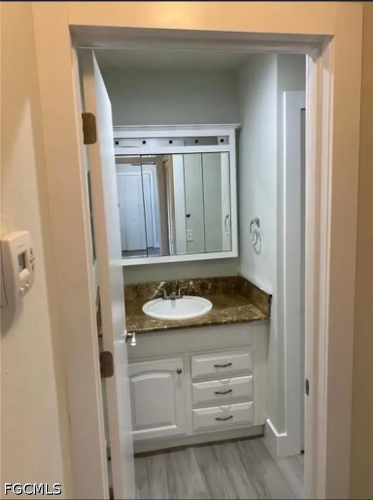 1021 SE 8th Terrace Cape Coral FL 33990