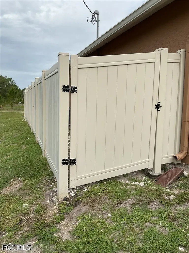 1703 Hibiscus Avenue Lehigh Acres FL 33972