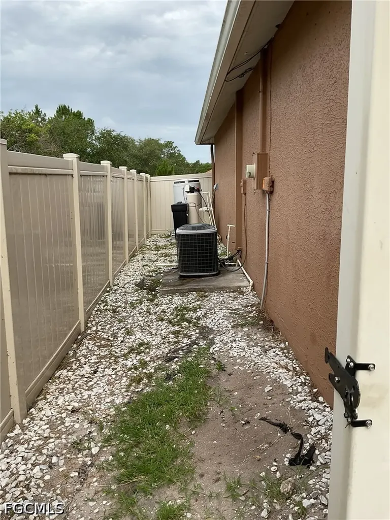1703 Hibiscus Avenue Lehigh Acres FL 33972