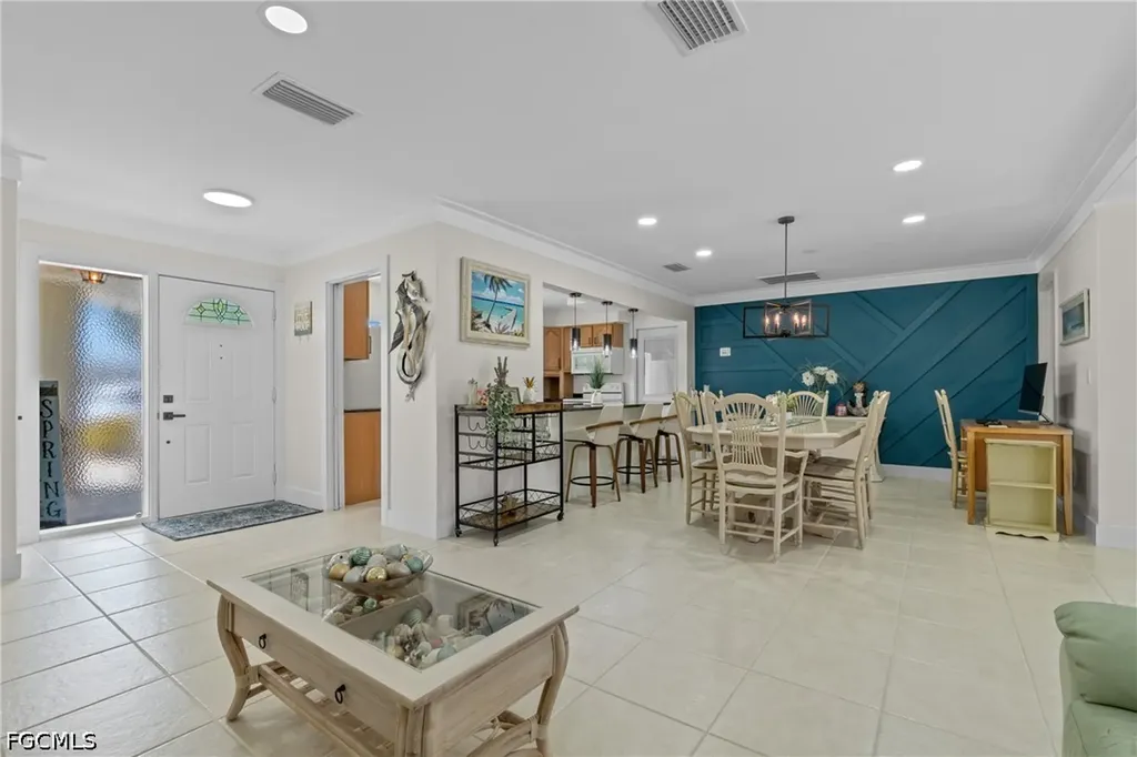 4116 Country Club Boulevard Cape Coral FL 33904