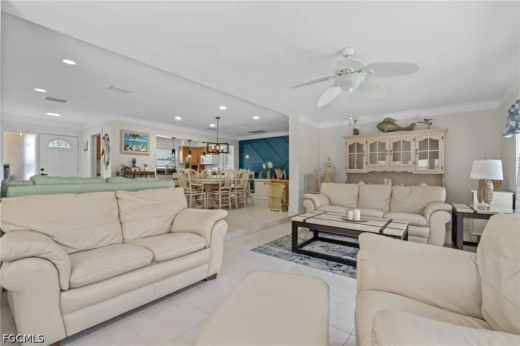 4116 Country Club Boulevard Cape Coral FL 33904